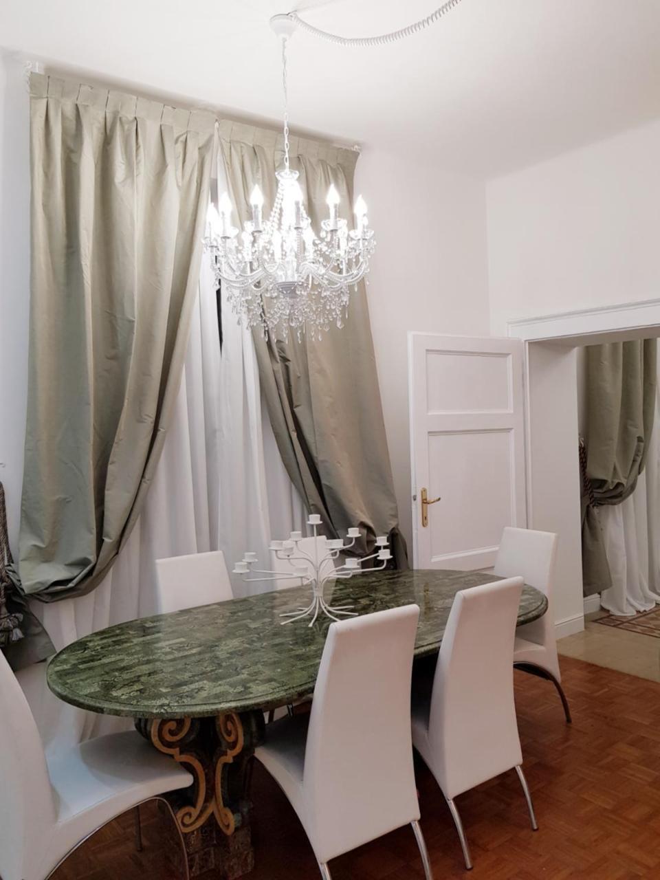Charmerooms Palazzo Stampa Бергамо Екстериор снимка